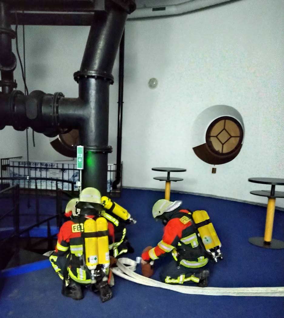 Bei der besonderen Feuerwehrübung im Wasserturm. Foto: FFw Klein Gaglow